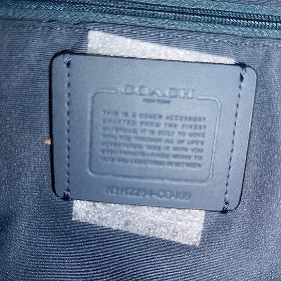 Coach Derby Tote With Horse And Carriage Bag NWT - Picture 7 of 11